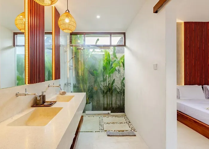 Villa Apatura Near Padang Padang Uluwatu (Bali)