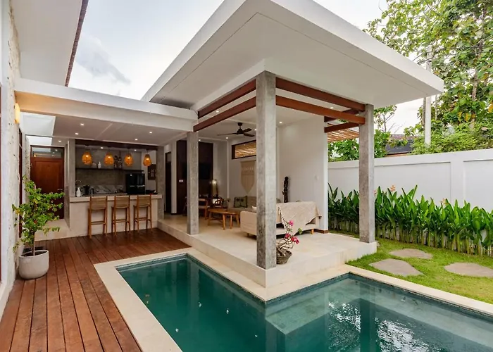 Apatura Near Padang Padang Villa Uluwatu (Bali)