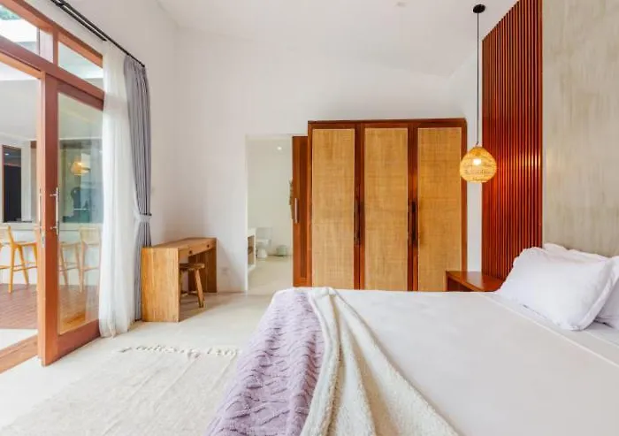 Villa Apatura Near Padang Padang Uluwatu (Bali)